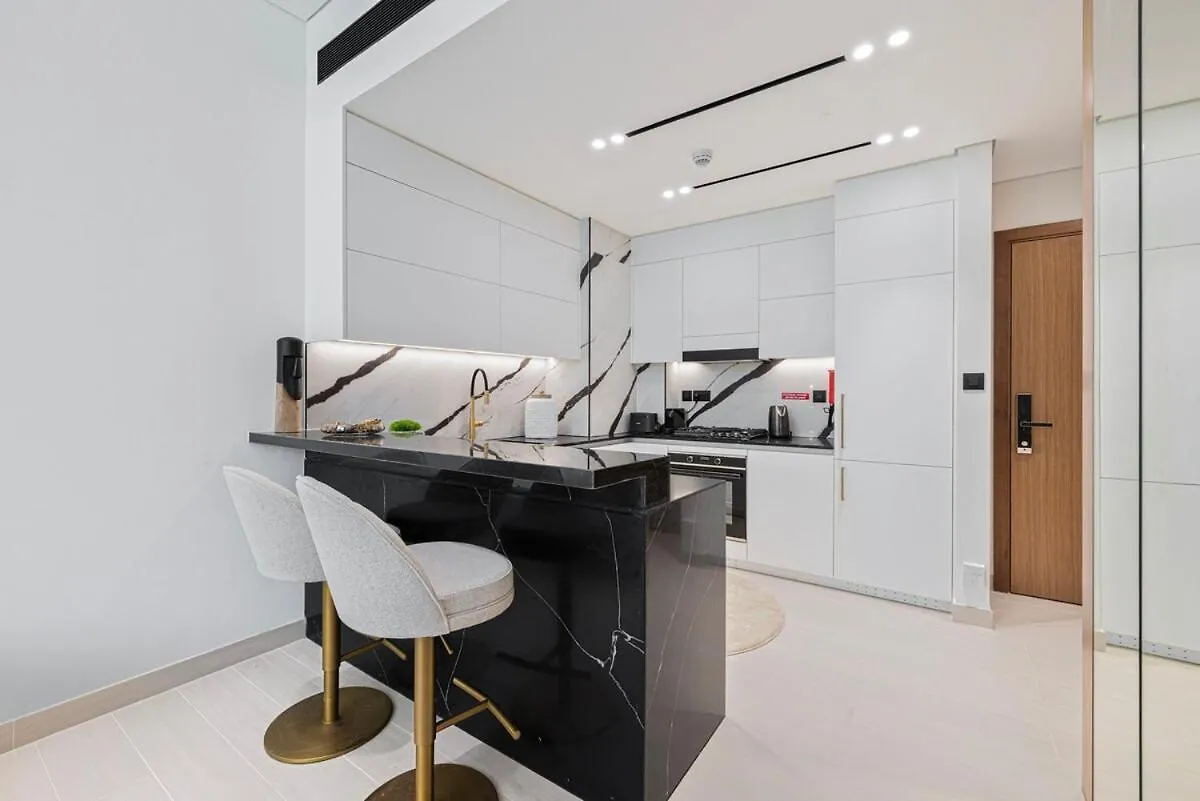 Livin' Holidays - 1 Bedroom - Business Bay Getaway Dubai Apartment